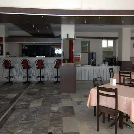 Kalamaki Beach Hotel