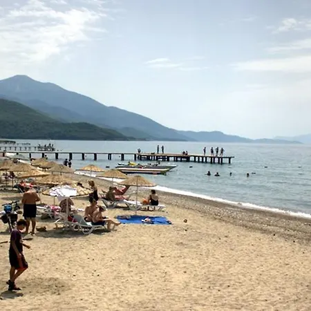 Kalamaki Beach Hotel